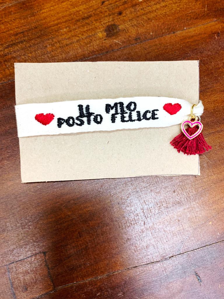 Braccialetto ricamato personalizzato il mio posto felice con pendenti.