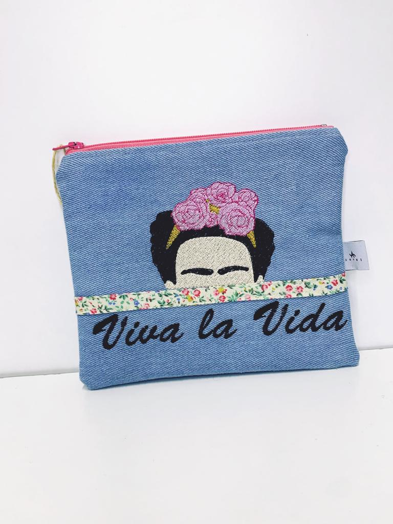 Pochette jeans ricamato frida