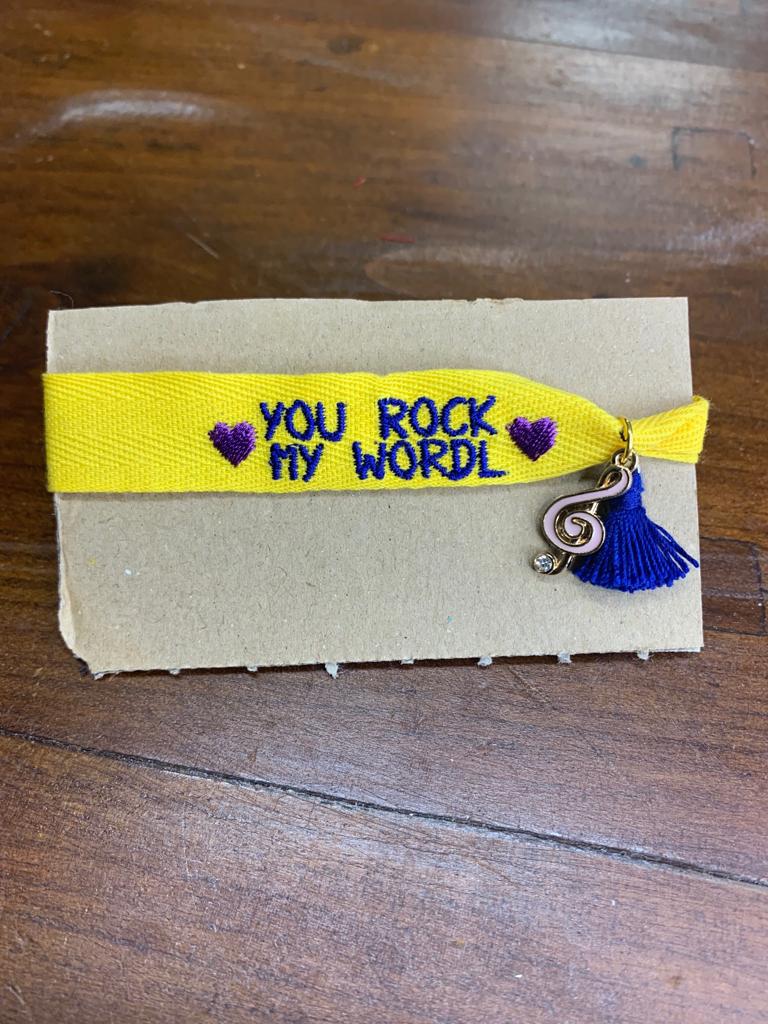 Braccialetto ricamato personalizzato "you rock my wordl" con pendenti